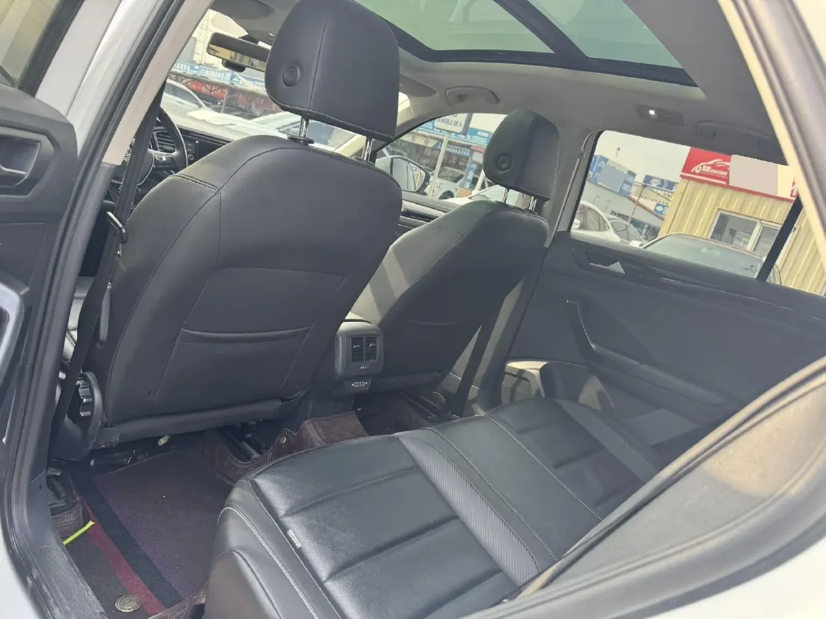 2020 Volkswagen T-Roc 1.4T 150HP L4 7DCT,autocango,china used car exporter,china ev exporter,chinese used car exporter,chinese used ev exporter