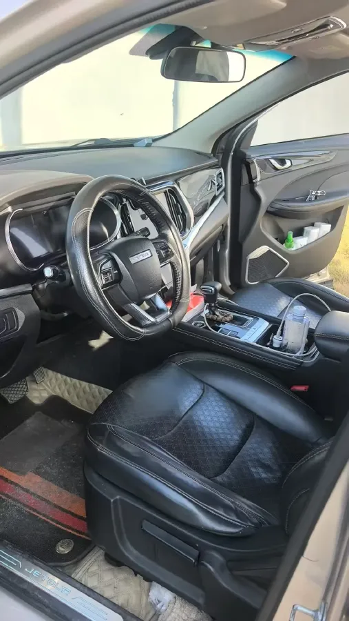 2019 Jetour X90 1.6T 197HP L4 7DCT,autocango,china used car exporter,china ev exporter,chinese used car exporter,chinese used ev exporter