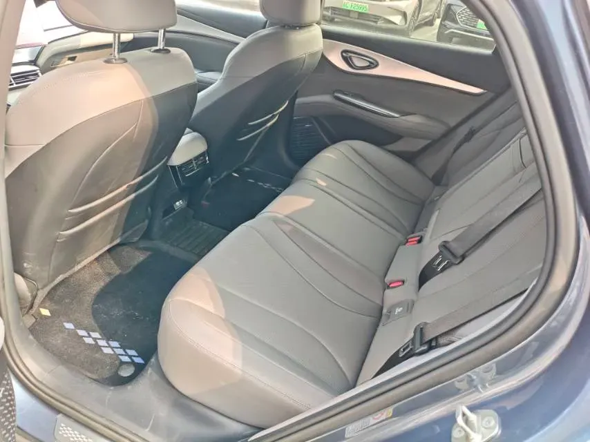 2025 BYD Seal07 DM-i 1.5L 101HP L4 E-CVT PHEV 17.6KWH,autocango,china used car exporter,china ev exporter,chinese used car exporter,chinese used ev exporter