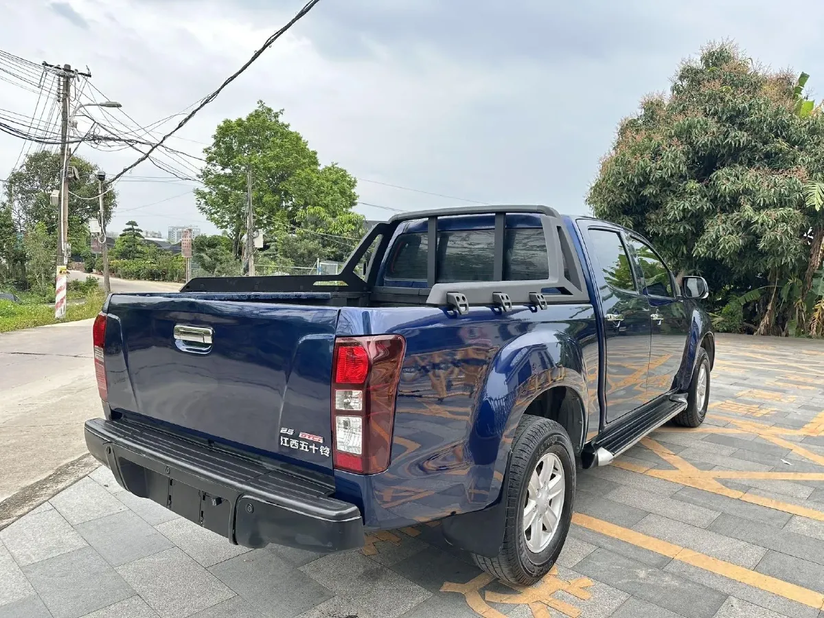 2020 Isuzu LingTuo 2.5T 150HP L4 6MT,autocango,china used car exporter,china ev exporter,chinese used car exporter,chinese used ev exporter