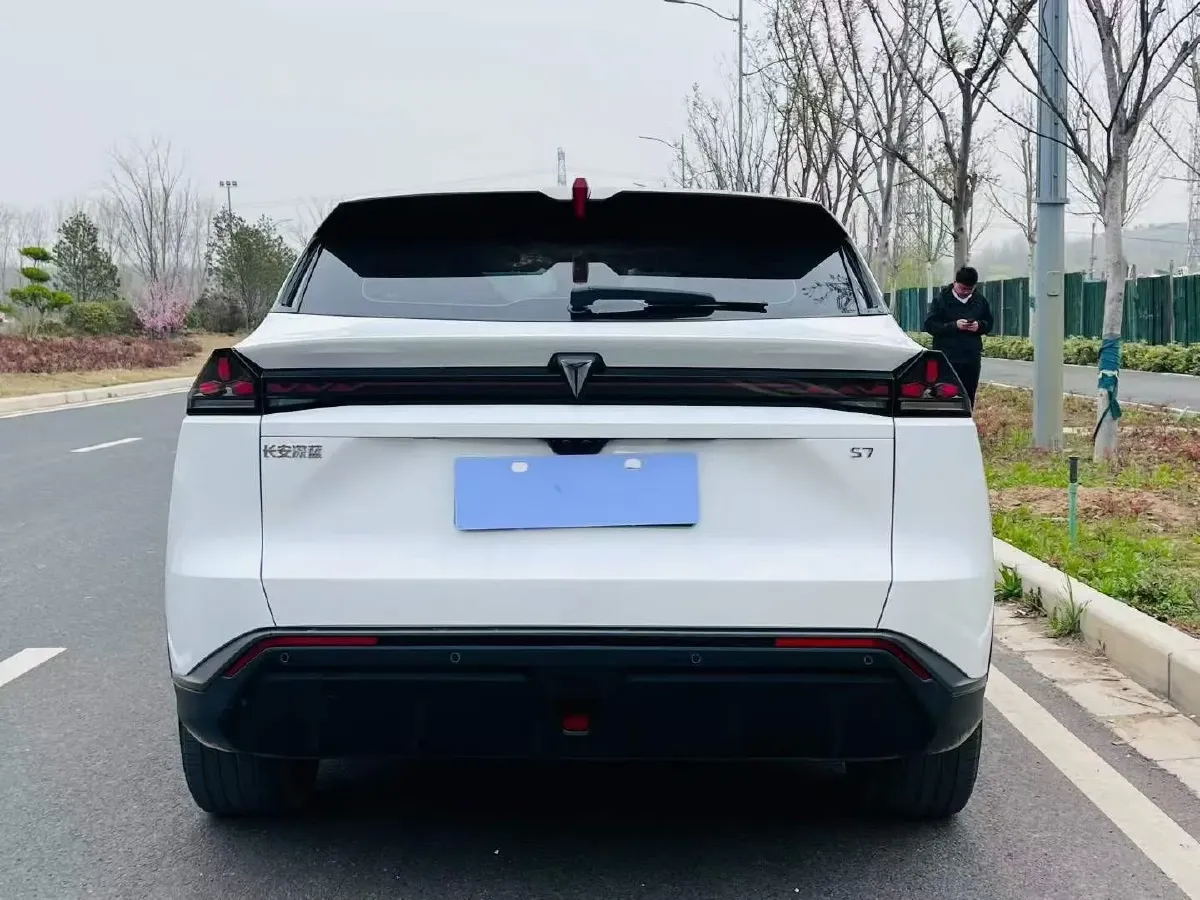 2023 Deepal S07 BEV 79.97KWH,autocango,china used car exporter,china ev exporter,chinese used car exporter,chinese used ev exporter