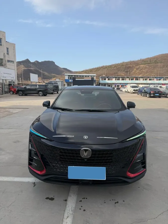 2020 ChangAn UNI-T 1.5T 180HP L4 7DCT,autocango,china used car exporter,china ev exporter,chinese used car exporter,chinese used ev exporter