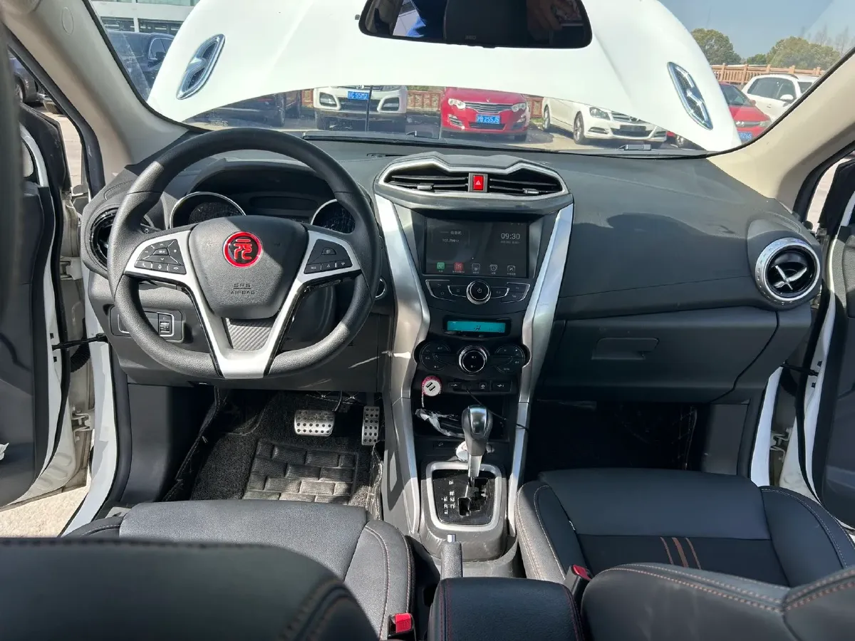 2017 BYD Yuan 1.5L 109HP L4 6DCT,autocango,china used car exporter,china ev exporter,chinese used car exporter,chinese used ev exporter