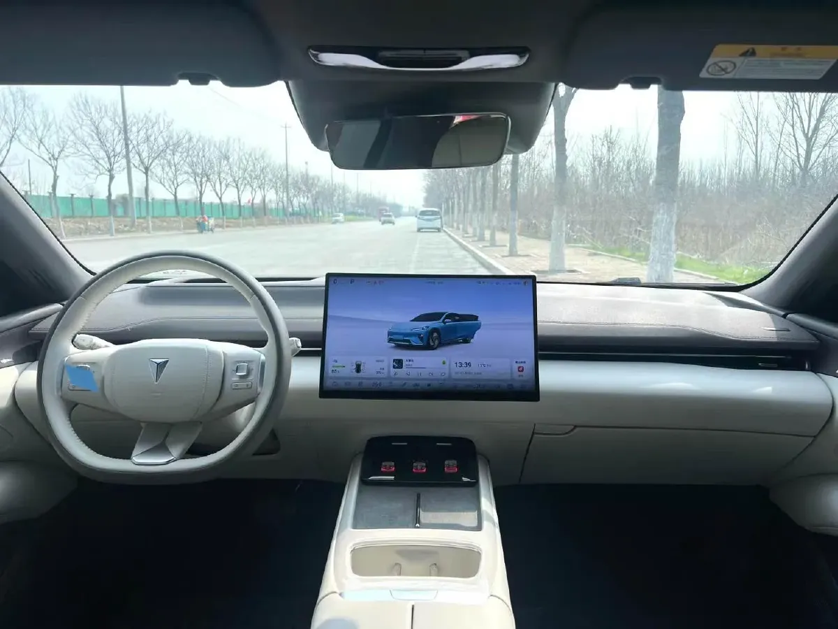 2025 Deepal L07 BEV 56.12KWH,autocango,china used car exporter,china ev exporter,chinese used car exporter,chinese used ev exporter