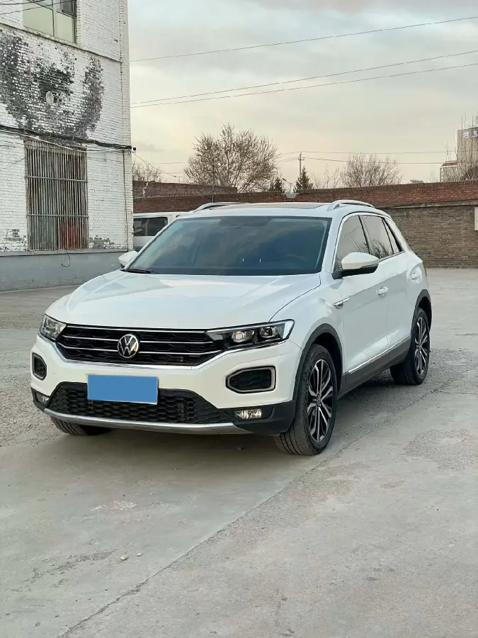 2021 Volkswagen T-Roc 1.4T 150HP L4 7DCT,autocango,china used car exporter,china ev exporter,chinese used car exporter,chinese used ev exporter