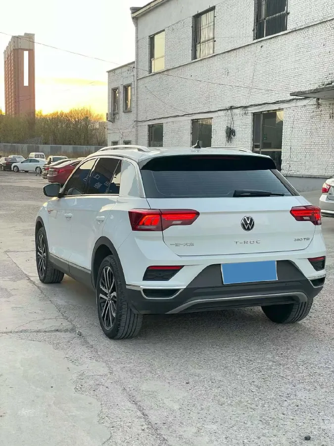 2021 Volkswagen T-Roc 1.4T 150HP L4 7DCT,autocango,china used car exporter,china ev exporter,chinese used car exporter,chinese used ev exporter