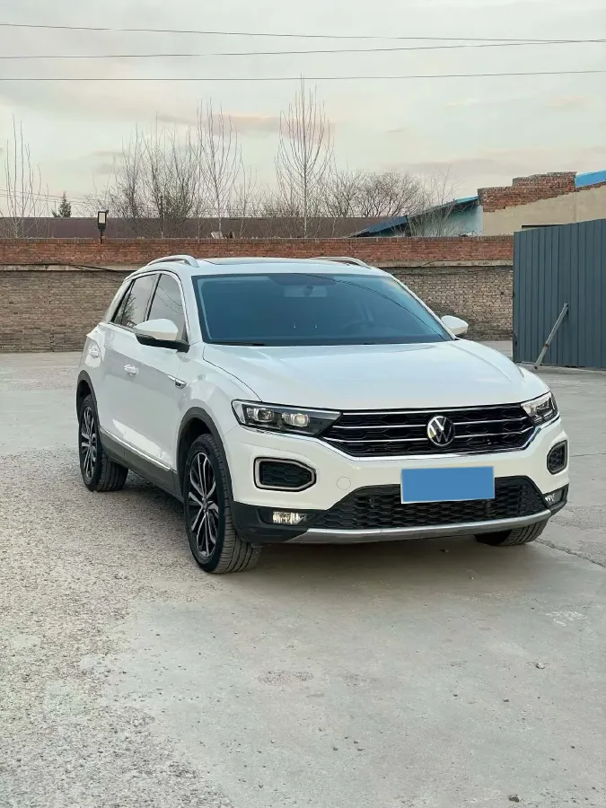 2021 Volkswagen T-Roc 1.4T 150HP L4 7DCT,autocango,china used car exporter,china ev exporter,chinese used car exporter,chinese used ev exporter