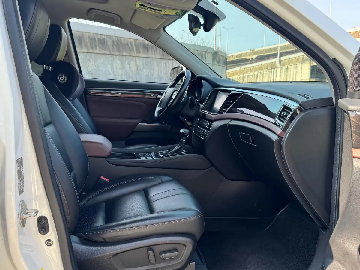 2020 GAC Trumpchi GS8 2.0T 252HP L4 6AT,autocango,china used car exporter,china ev exporter,chinese used car exporter,chinese used ev exporter