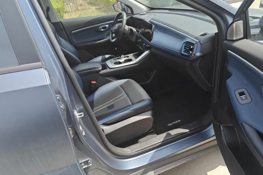 2023 GAC Trumpchi GS3 1.5T 177HP L4 7DCT,autocango,china used car exporter,china ev exporter,chinese used car exporter,chinese used ev exporter