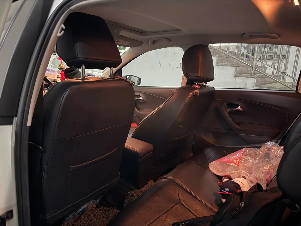 2016 Volkswagen Polo 1.6L 110HP L4 6AT,autocango,china used car exporter,china ev exporter,chinese used car exporter,chinese used ev exporter