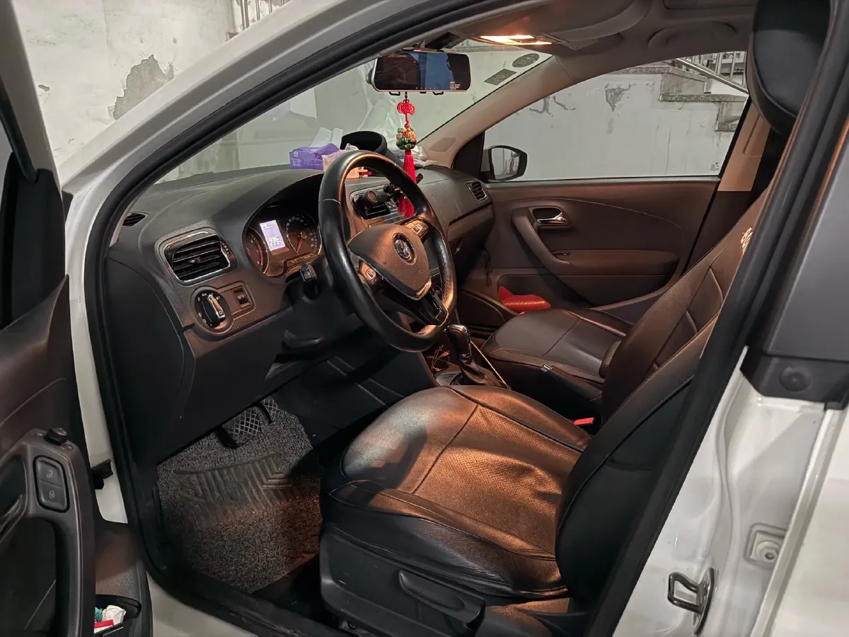 2016 Volkswagen Polo 1.6L 110HP L4 6AT,autocango,china used car exporter,china ev exporter,chinese used car exporter,chinese used ev exporter