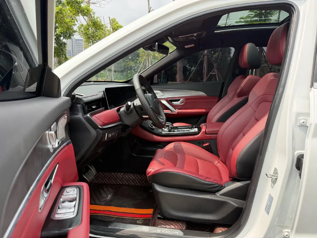 2021 Jetour X70 Plus 1.6T 197HP L4 7DCT,autocango,china used car exporter,china ev exporter,chinese used car exporter,chinese used ev exporter