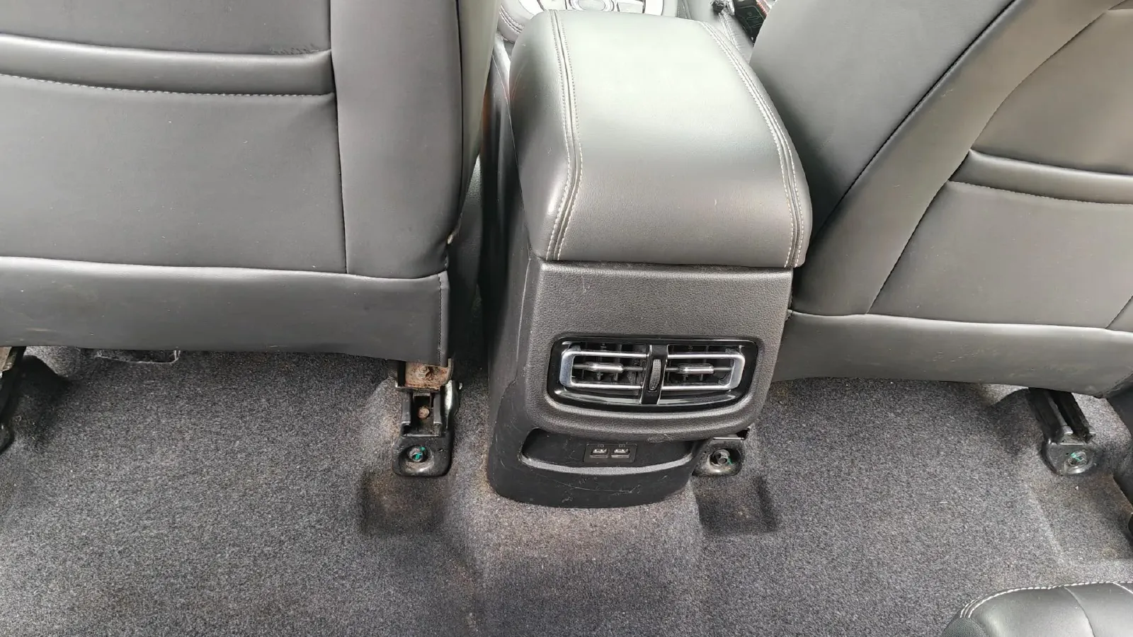 2019 Jetour X70S 1.5T 156HP L4 6DCT,autocango,china used car exporter,china ev exporter,chinese used car exporter,chinese used ev exporter