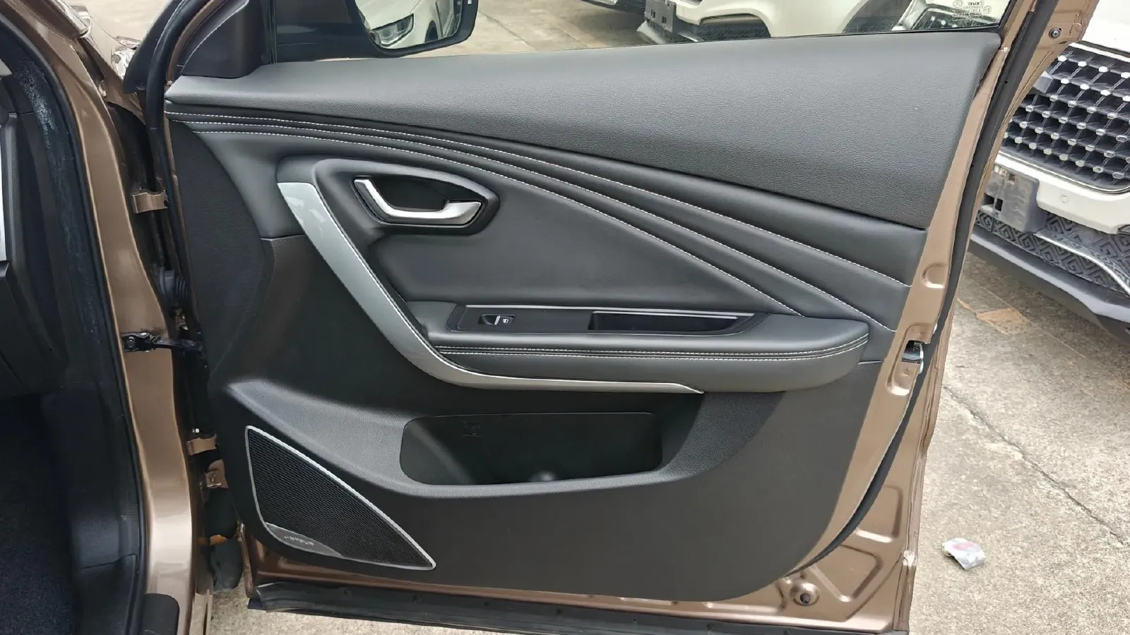 2019 Jetour X70S 1.5T 156HP L4 6DCT,autocango,china used car exporter,china ev exporter,chinese used car exporter,chinese used ev exporter