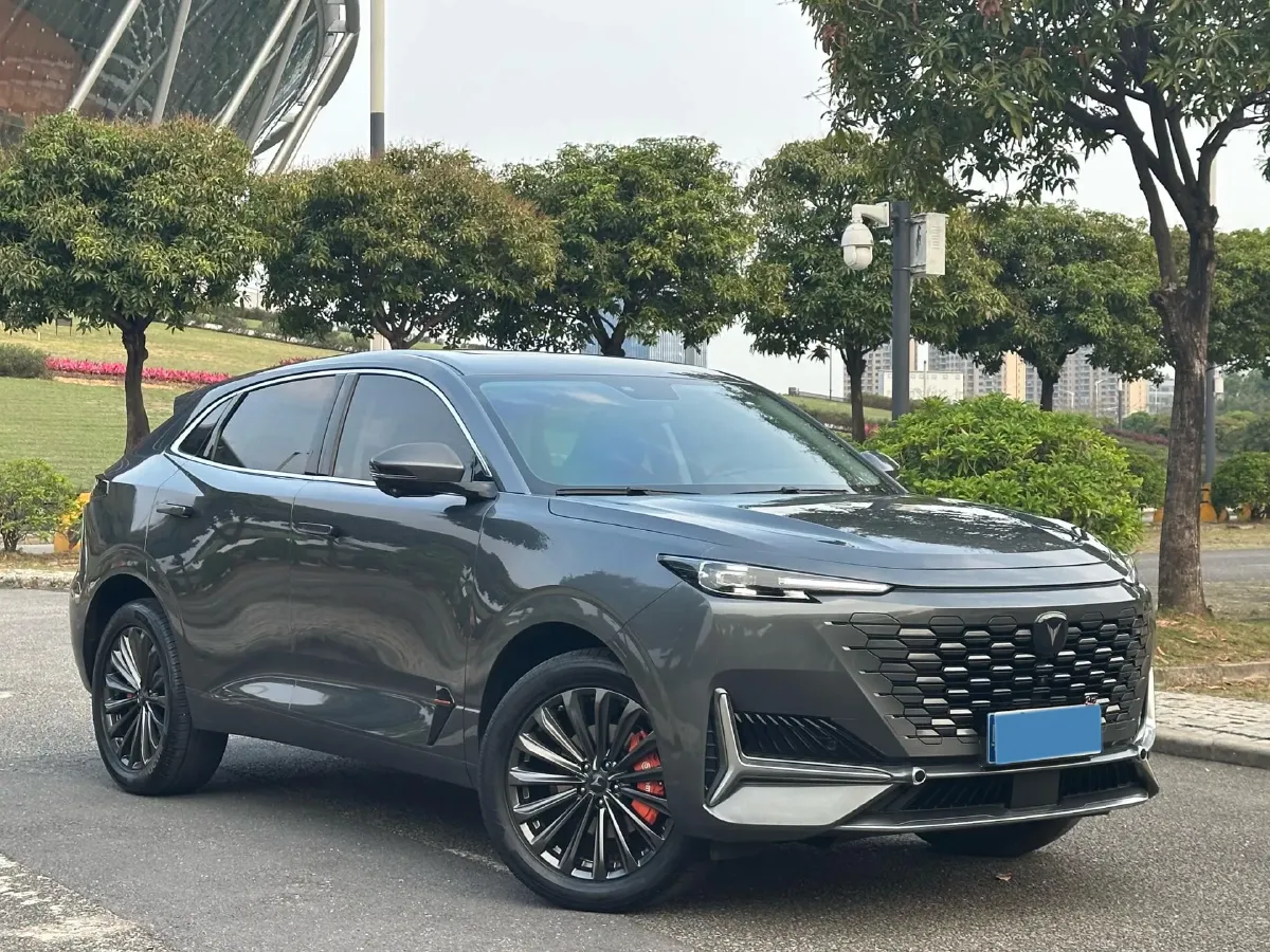 2021 ChangAn UNI-K 2.0T 233HP L4 8AT,autocango,china used car exporter,china ev exporter,chinese used car exporter,chinese used ev exporter