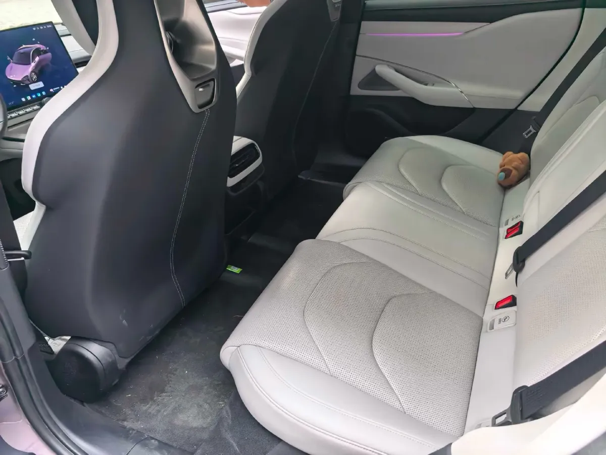 2024 MI SU7 BEV 101KWH,autocango,china used car exporter,china ev exporter,chinese used car exporter,chinese used ev exporter