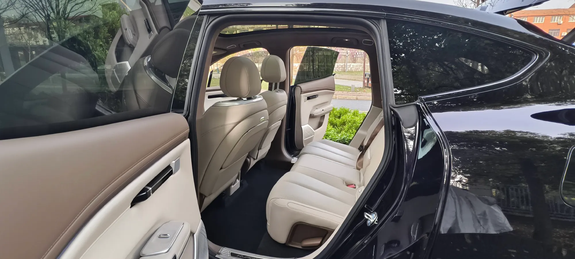 2023 HYPTEC HT BEV 80KWH,autocango,china used car exporter,china ev exporter,chinese used car exporter,chinese used ev exporter