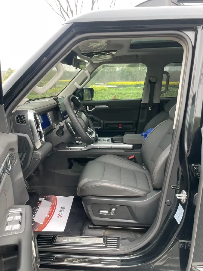 2023 Jetour Traveller 2.0T 254HP L4 7DCT,autocango,china used car exporter,china ev exporter,chinese used car exporter,chinese used ev exporter