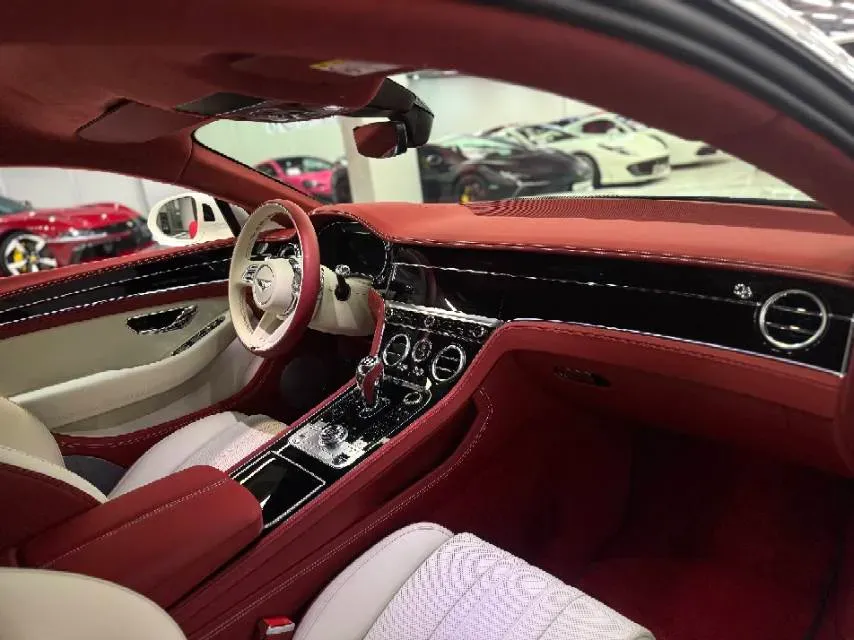 2022 Bentley Continental 4.0T 549HP V8 8DCT,autocango,china used car exporter,china ev exporter,chinese used car exporter,chinese used ev exporter