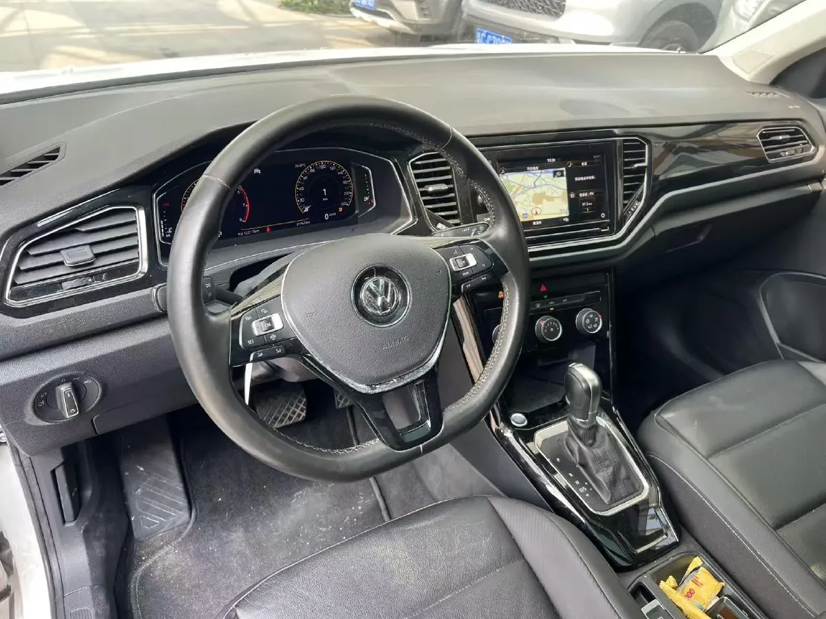2020 Volkswagen T-Roc 1.4T 150HP L4 7DCT,autocango,china used car exporter,china ev exporter,chinese used car exporter,chinese used ev exporter