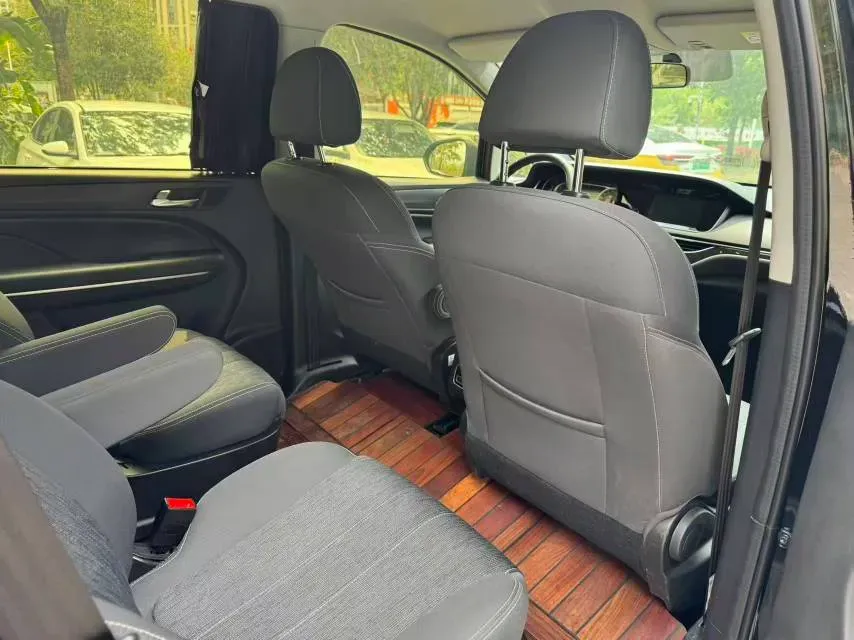 2021 GAC Trumpchi M6 1.5T 169HP L4 7DCT,autocango,china used car exporter,china ev exporter,chinese used car exporter,chinese used ev exporter