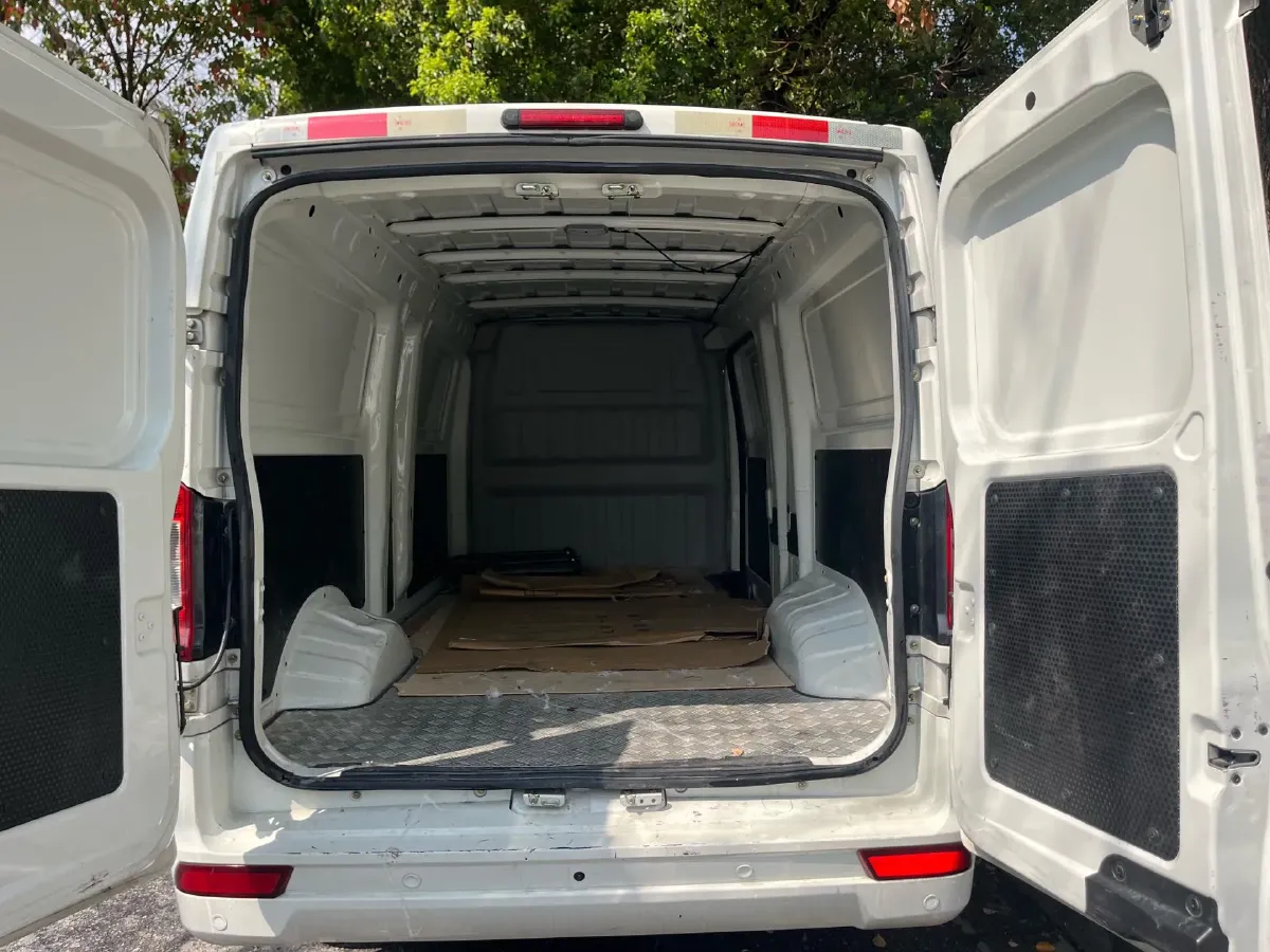 2024 Dongfeng YuFengEM27 BEV 41.472KWH,autocango,china used car exporter,china ev exporter,chinese used car exporter,chinese used ev exporter