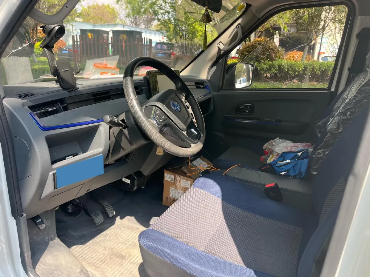 2024 Dongfeng YuFengEM27 BEV 41.472KWH,autocango,china used car exporter,china ev exporter,chinese used car exporter,chinese used ev exporter