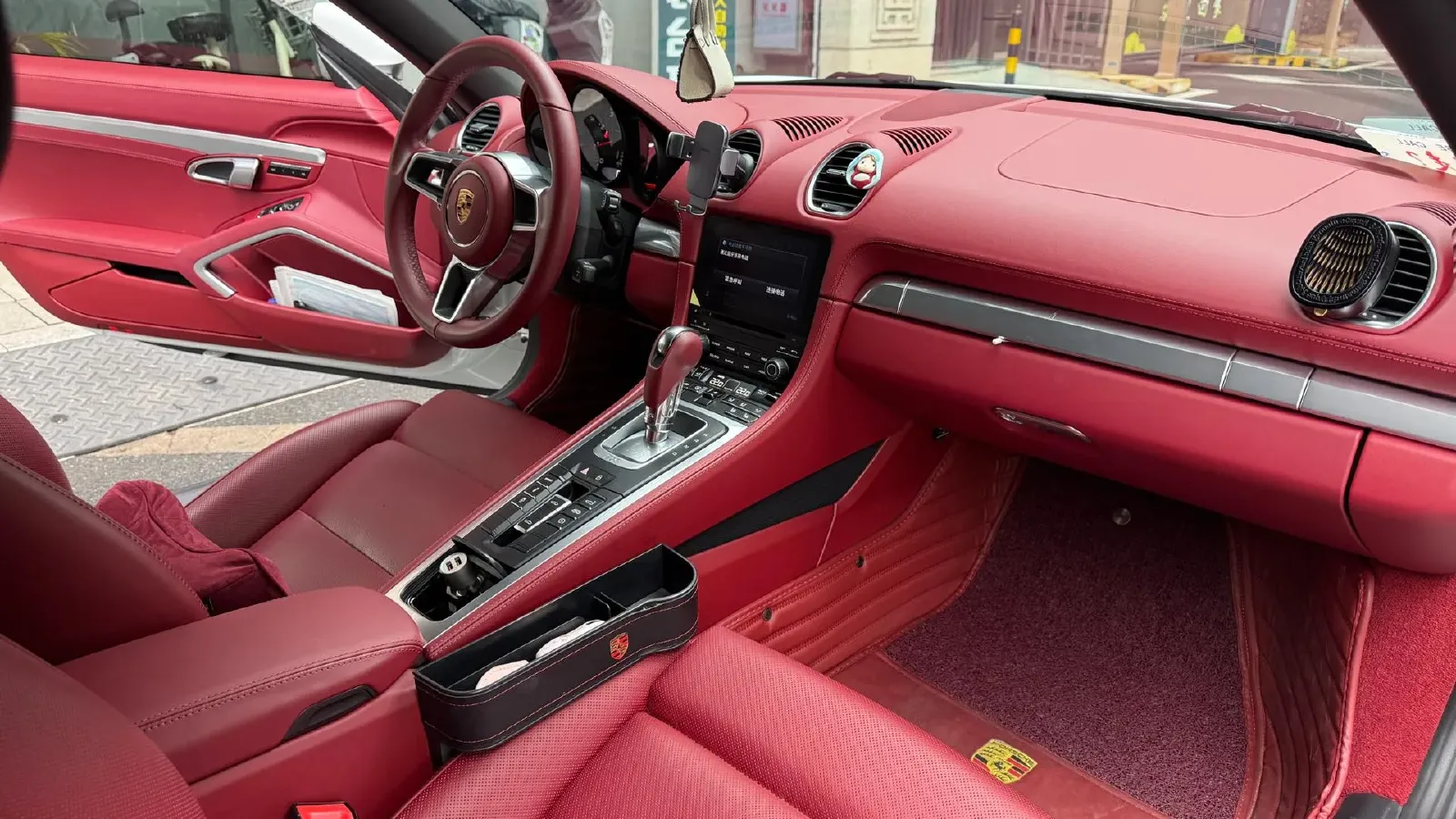 2020 Porsche 718 2.0T 250HP H4 7DCT,autocango,china used car exporter,china ev exporter,chinese used car exporter,chinese used ev exporter