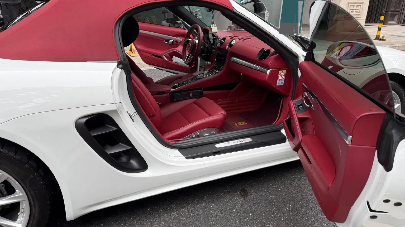 2020 Porsche 718 2.0T 250HP H4 7DCT,autocango,china used car exporter,china ev exporter,chinese used car exporter,chinese used ev exporter