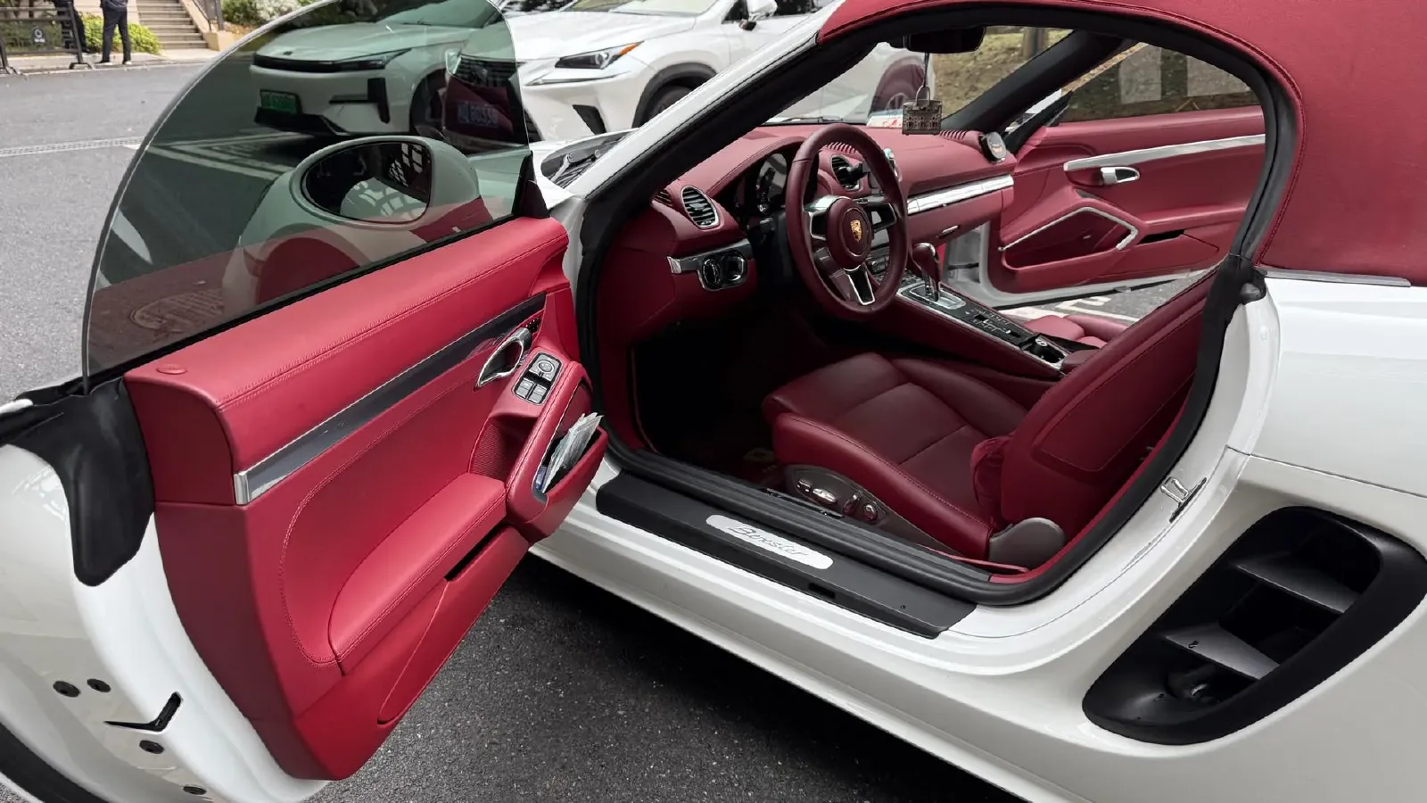 2020 Porsche 718 2.0T 250HP H4 7DCT,autocango,china used car exporter,china ev exporter,chinese used car exporter,chinese used ev exporter