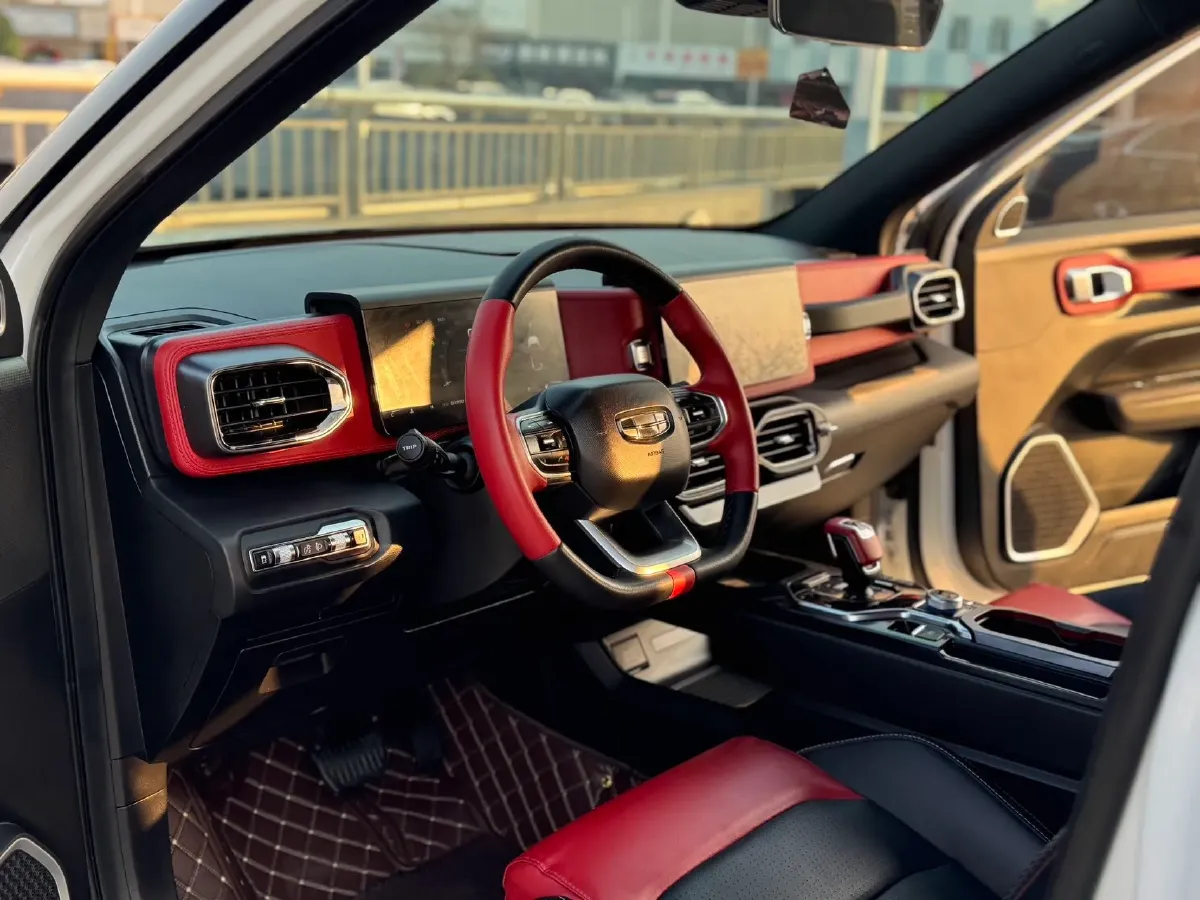 2020 Geely ICON 1.5T 177HP L3 7DCT,autocango,china used car exporter,china ev exporter,chinese used car exporter,chinese used ev exporter