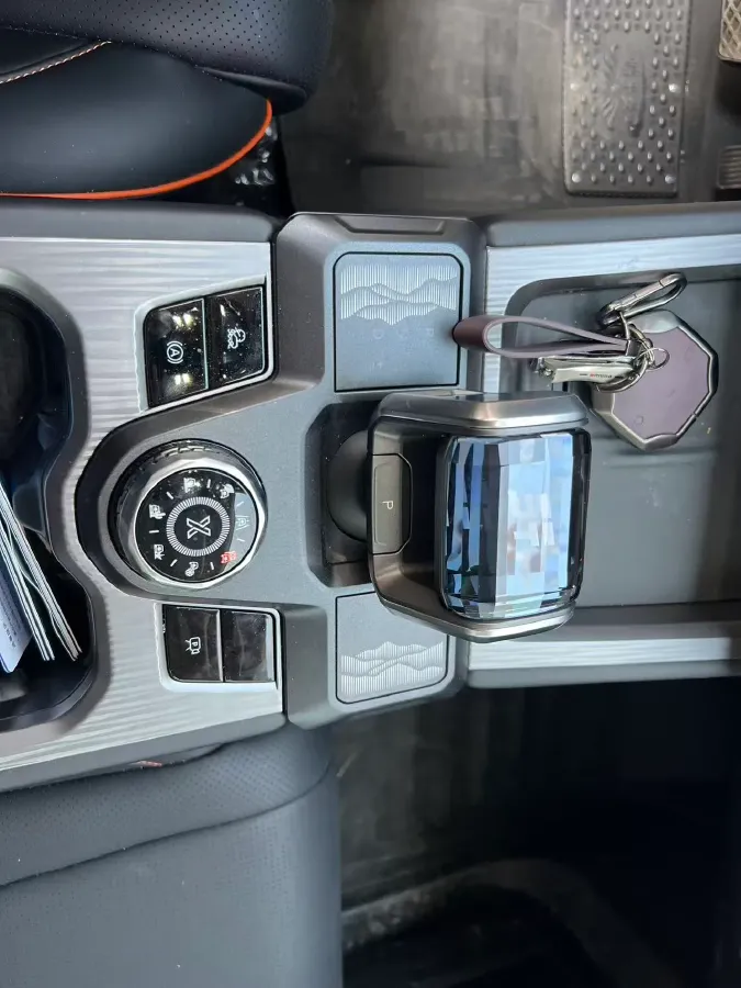 2025 Jetour Freeman 2.0T 254HP L4 8AT,autocango,china used car exporter,china ev exporter,chinese used car exporter,chinese used ev exporter