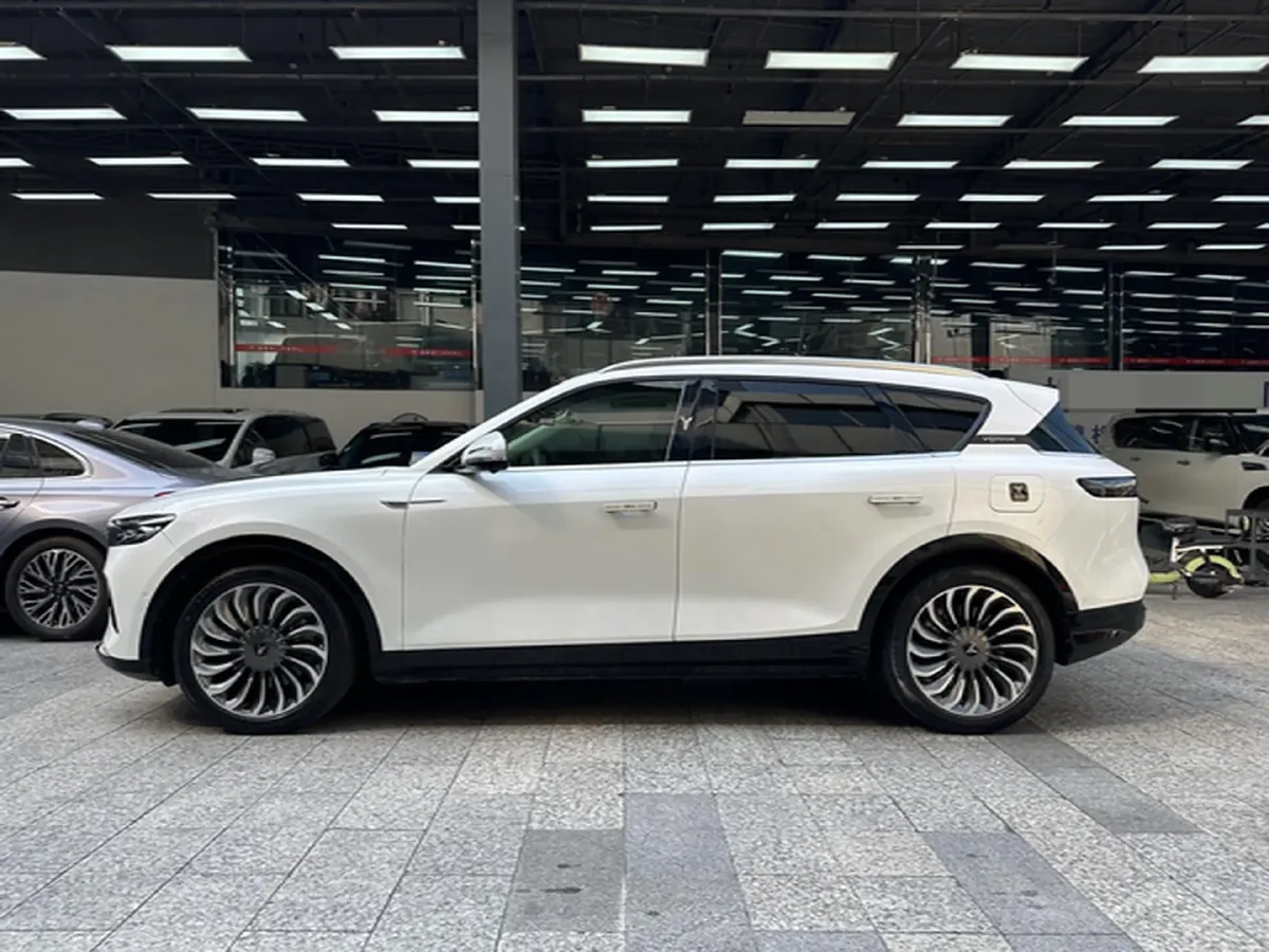 2021 Voyah FREE Range Extended 109HP REEV 33KWH,autocango,china used car exporter,china ev exporter,chinese used car exporter,chinese used ev exporter