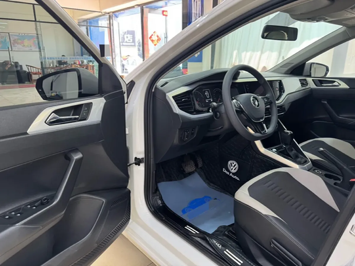 2021 Haval H6 1.5T 169HP L4 7DCT,autocango,china used car exporter,china ev exporter,chinese used car exporter,chinese used ev exporter