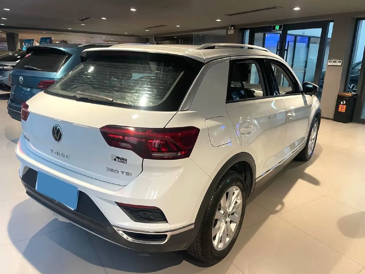 2021 Volkswagen T-Roc 1.4T 150HP L4 7DCT,autocango,china used car exporter,china ev exporter,chinese used car exporter,chinese used ev exporter