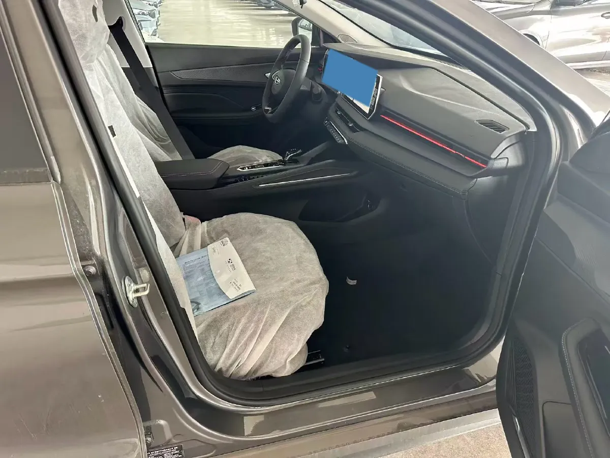 2024 Geely Binray 1.5T 181HP L4 7DCT,autocango,china used car exporter,china ev exporter,chinese used car exporter,chinese used ev exporter