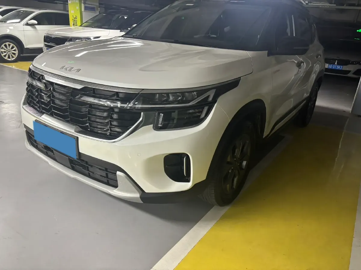 2023 Kia Seltos 1.5L 115HP L4 CVT,autocango,china used car exporter,china ev exporter,chinese used car exporter,chinese used ev exporter