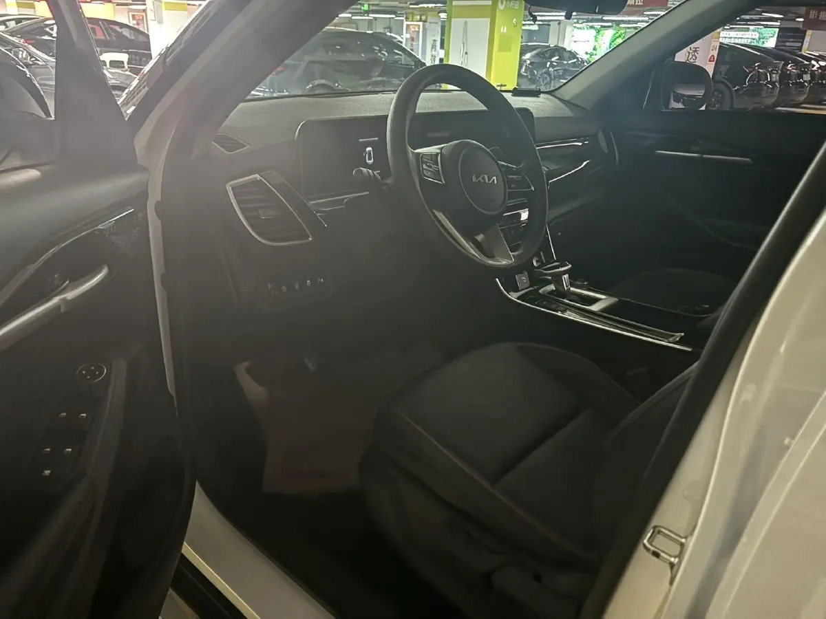 2023 Kia Seltos 1.5L 115HP L4 CVT,autocango,china used car exporter,china ev exporter,chinese used car exporter,chinese used ev exporter