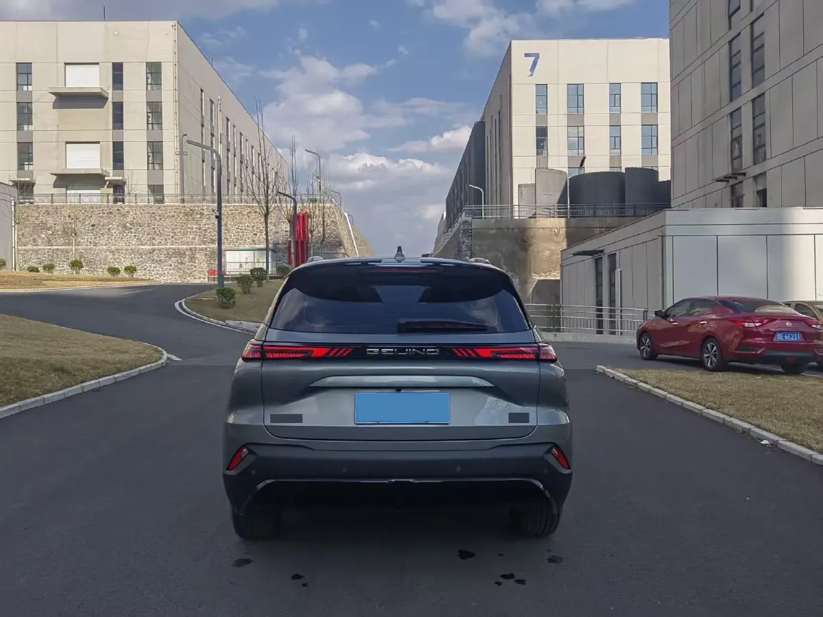 2022 BeiJing Auto Rubik 1.5T 188HP L4 7DCT,autocango,china used car exporter,china ev exporter,chinese used car exporter,chinese used ev exporter