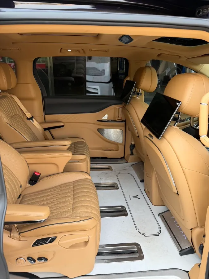 2022 Voyah Dream 1.5T 136HP L4 PHEV 25.57KWH,autocango,china used car exporter,china ev exporter,chinese used car exporter,chinese used ev exporter