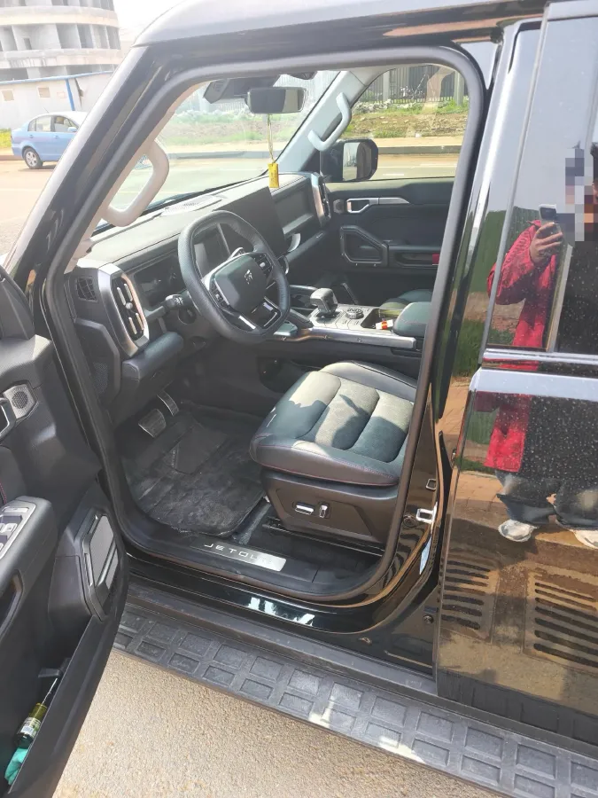 2023 Jetour Traveller 2.0T 254HP L4 7DCT,autocango,china used car exporter,china ev exporter,chinese used car exporter,chinese used ev exporter