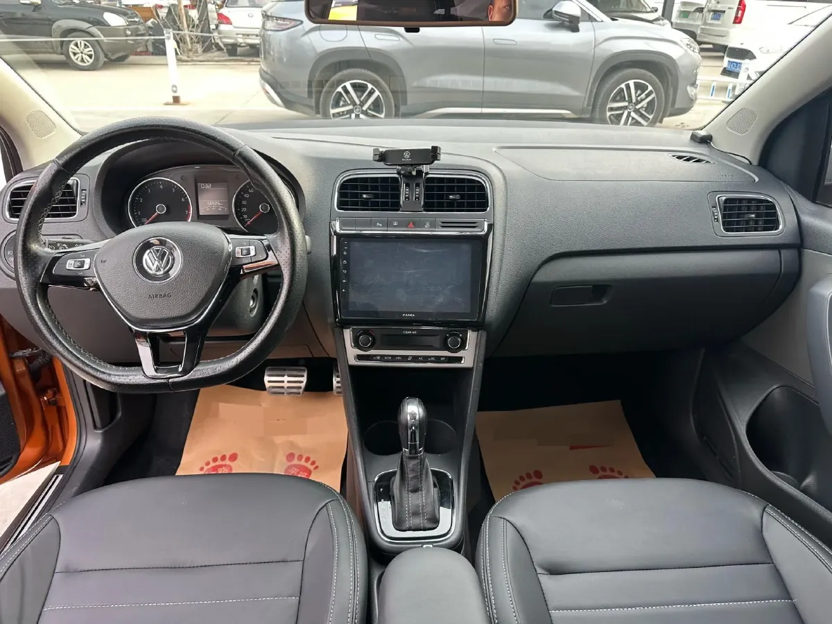 2016 Volkswagen Polo 1.6L 110HP L4 6AT,autocango,china used car exporter,china ev exporter,chinese used car exporter,chinese used ev exporter