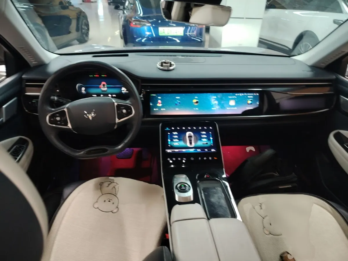 2022 ARCFOX αT BEV 93.6KWH,autocango,china used car exporter,china ev exporter,chinese used car exporter,chinese used ev exporter