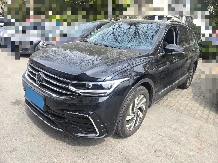2024 Volkswagen Tiguan L 2.0T 186HP L4 7DCT,autocango,china used car exporter,china ev exporter,chinese used car exporter,chinese used ev exporter