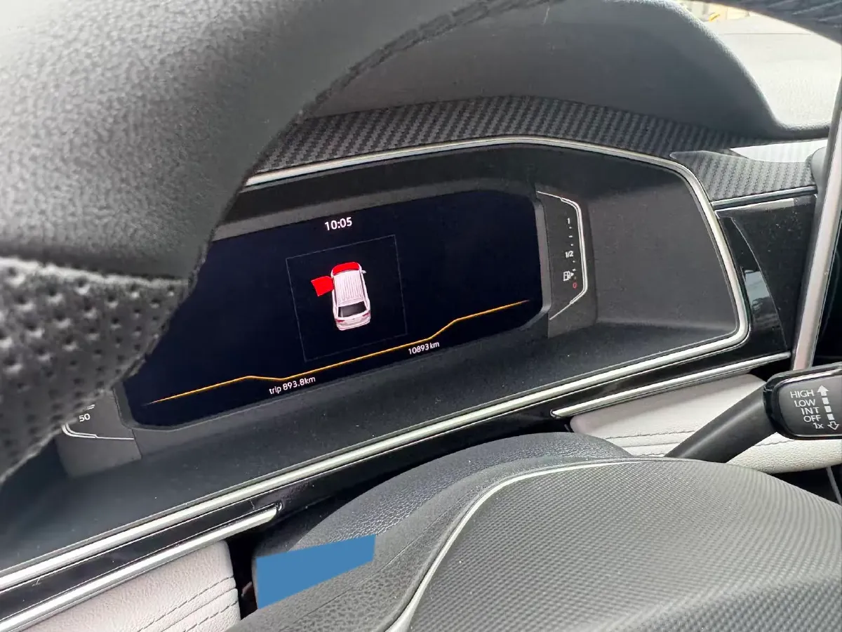 2024 Volkswagen Tiguan L 2.0T 186HP L4 7DCT,autocango,china used car exporter,china ev exporter,chinese used car exporter,chinese used ev exporter