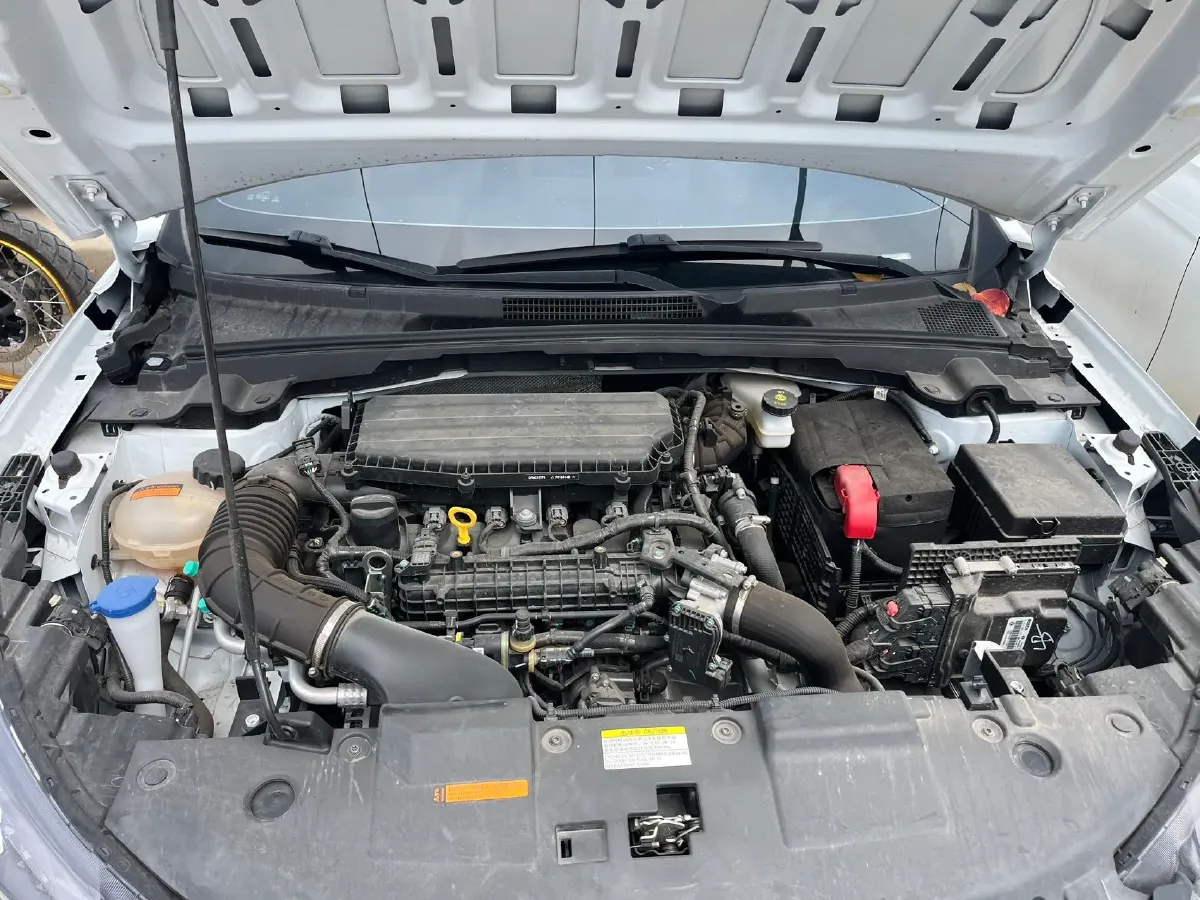 2023 DongFeng Aeolus YiXuan 1.5T 197HP L4 6DCT,autocango,china used car exporter,china ev exporter,chinese used car exporter,chinese used ev exporter