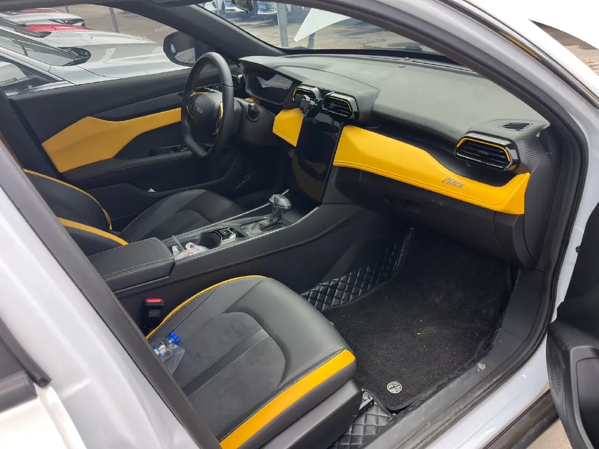 2023 DongFeng Aeolus YiXuan 1.5T 197HP L4 6DCT,autocango,china used car exporter,china ev exporter,chinese used car exporter,chinese used ev exporter