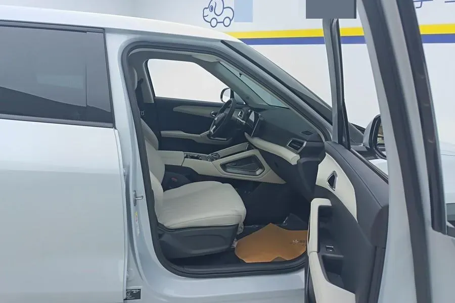 2024 BYD YuanUP BEV 32KWH,autocango,china used car exporter,china ev exporter,chinese used car exporter,chinese used ev exporter