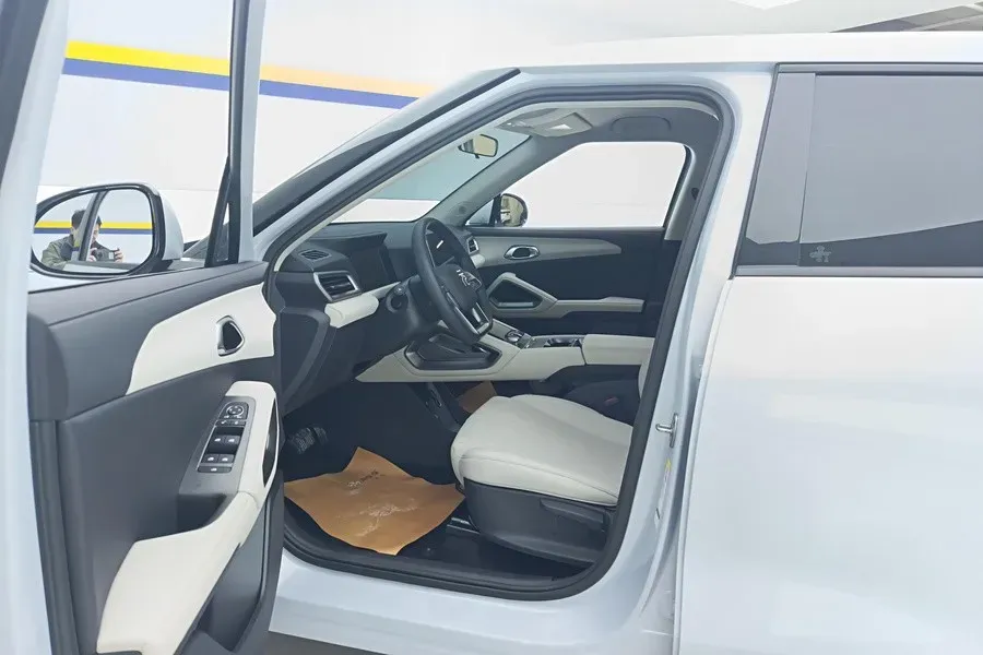 2024 BYD YuanUP BEV 32KWH,autocango,china used car exporter,china ev exporter,chinese used car exporter,chinese used ev exporter