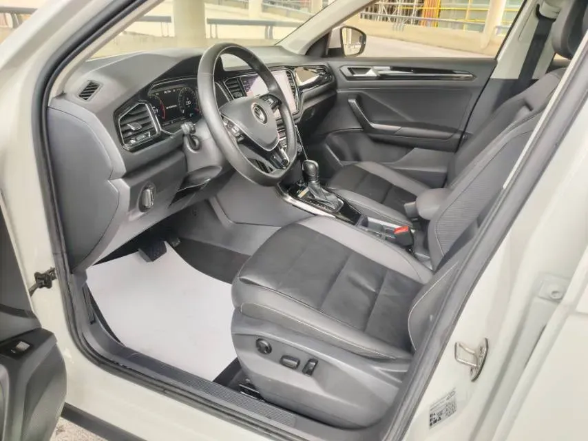 2022 Volkswagen T-Roc 1.4T 150HP L4 7DCT,autocango,china used car exporter,china ev exporter,chinese used car exporter,chinese used ev exporter